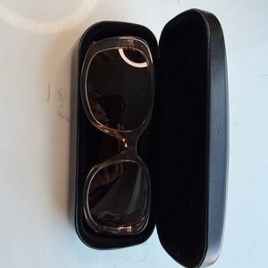 Coach Elegant Brown Sunglasses